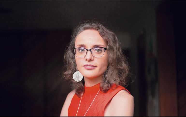 La escritora aborda en su obra las nuevas masculinidades. CORTESÍA