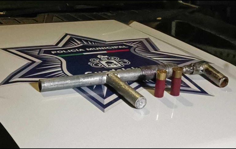 Policías de Guadalajara detuvieron durante la madrugada a un hombre que tenía un arma hechiza. ESPECIAL