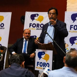 Grupo Foro Plural Jalisco espera respuesta pronta al amparo vs distribución de libros de texto