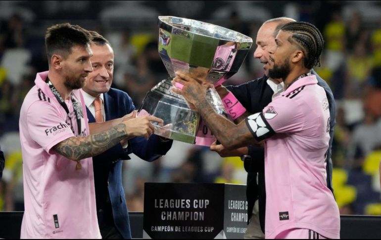 Lionel Messi logra su primer título en el continente americano, vistiendo la playera del Inter de Miami. EFE