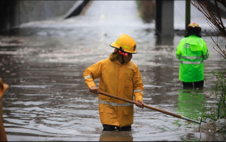 La lluvia se extendió hasta la madrugada de este domingo. ESPECIAL/ Protección Civil