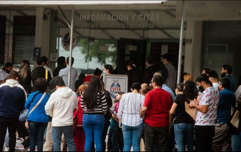 Si quieres tramitar tu visa americana con urgencia, lo mejor será que evites algunos consulados que suelen ser muy concurridos. EL INFORMADOR/ ARCHIVO.