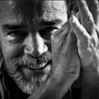 Damián Alcázar se sumerge en el Universo DC Comics con la película “Blue Beetle”