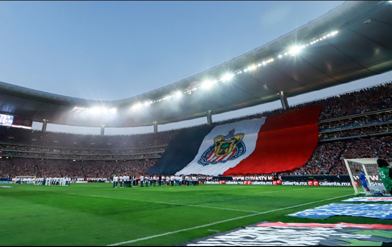 Recordemos que desde la pelea de “Canelo” vs John Ryder, la cancha no quedó en tan buenas condiciones. EL INFORMADOR/Archivo