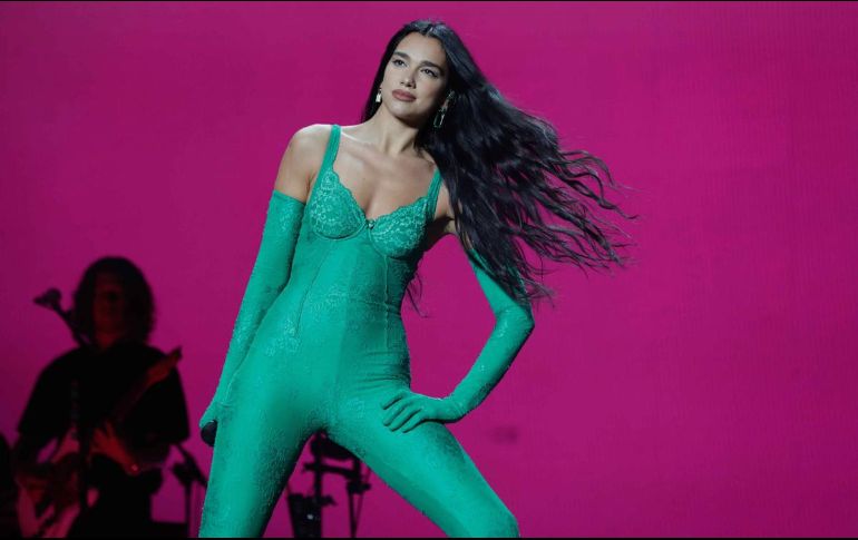 Dua Lipa, se encuentra en Ibiza, España, disfrutando del verano. SUN/ARCHIVO