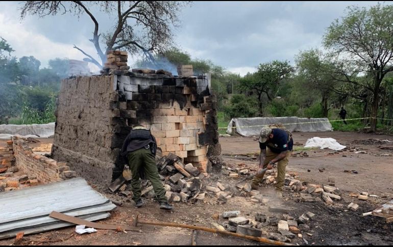 Los indicios encontrados en un predio de El Sabino aún están siendo analizados. TWITTER/FiscaliaJal