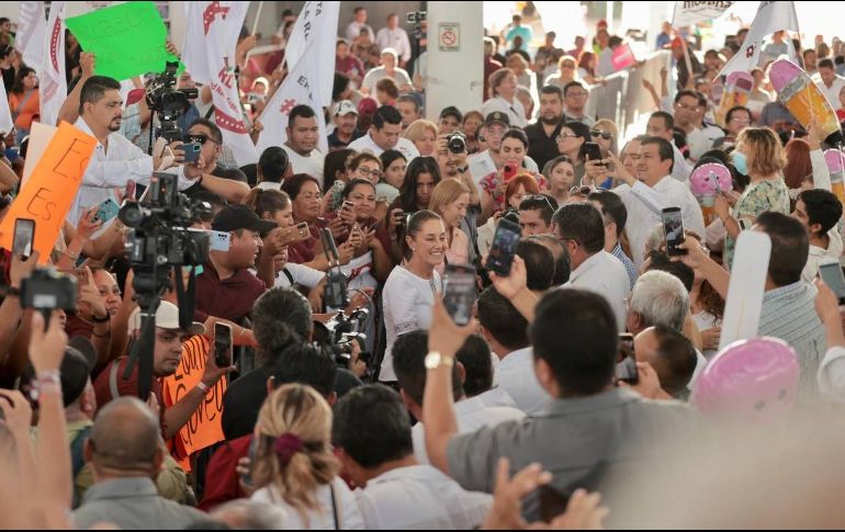 La exalcaldesa de la capital recordó que los seis aspirantes que están participando en Morena por la candidatura presidencial cinco son hombres y una sola mujer (Sheinbaum) 