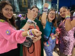 Fanáticos de Taylor Swift llegaron desde temprana hora al Foro Sol. SUN/Berenice Fregoso