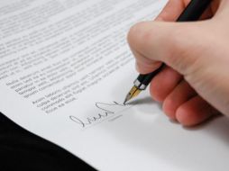 En caso de que las mentiras sean descubiertas, la Ley Federal del Trabajo dicta que es despido justificado. Pexels.