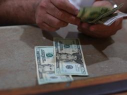 El dólar vuelve a abrir por debajo de los 17 pesos. EL INFORMADOR / ARCHIVO