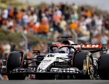 Ricciardo sufrió una lesión en la mano que requiere un periodo de recuperación. EFE / S. Van der Wal