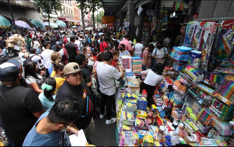Los descuentos establecidos en calzado, uniformes y papelería van desde el 10 al 35%. SUN/ARCHIVO