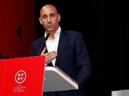 Un caso en específico es el de Pedro Sánchez, presidente del Gobierno de España quien invitó a Rubiales a dejar su cargo, ya que sus disculpas no eran motivo suficiente para dejar de lado sus conductas y olvidarlo todo. EFE / E. Rubio