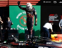 Max Verstappen aseguró la punta para la carrera de mañana, en una pista desafiante debido a la lluvia intermitente. AFP / S. Wohlfahrt