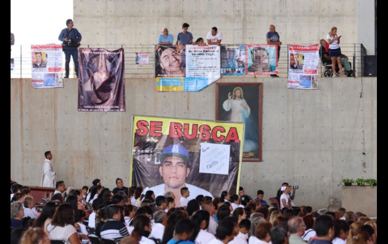 Durante la misa realizada en el Santuario de los Mártires en el marco del Día Internacional de las Víctimas de Desapariciones Forzadas el arzobispo también pidió a las autoridades que busquen dar solución a las familias. EL INFORMADOR / H. Figueroa