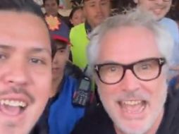 En un primer clip se puede ver al realizador de 