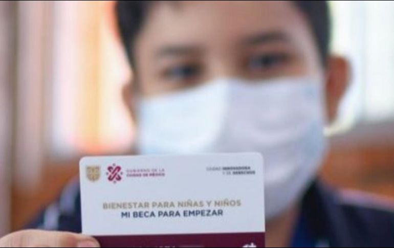 Este apoyo sirve para completar los gastos en útiles escolar, uniformes, y otro tipo de materiales necesarios en este regreso a clases en la CDMX. ESPECIAL / Gobierno CDMX