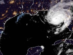 El meteoro pasó por Cuba, donde dejó inundaciones y cortes de electricidad. EFE/NOAA-NH
