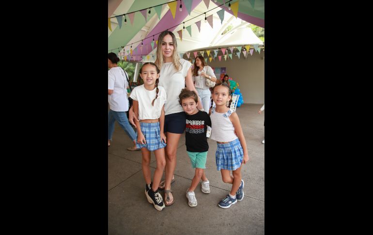 Arianne López, Azzareth Corona, Alonso López y Arlette López. GENTE BIEN JALISCO/ Tony Martínez