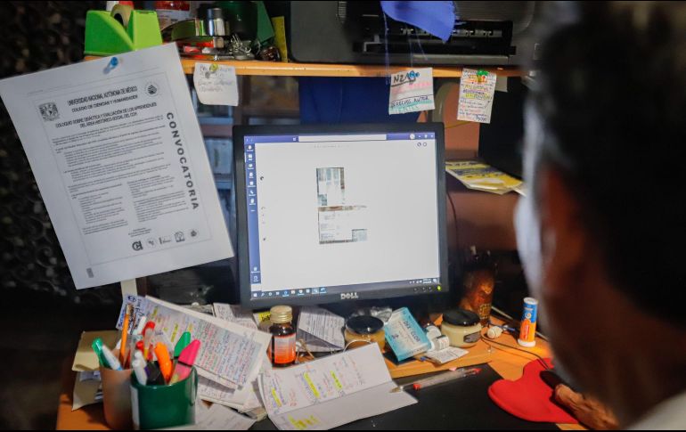 Gracias al Internet, el acceso a la información es más fácil, y entre todas la herramientas que nos ofrece, también está la opción de estudiar en línea para hacerlo desde casa y a nuestros tiempos. NTX / ARCHIVO