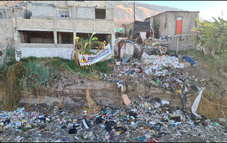 Pese a la negativa, los vecinos desalojados insisten que continuarán su lucha jurídica para recuperar los predios donde los retiraron. CORTESÍA