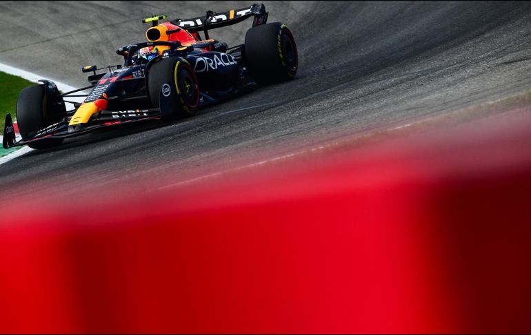 A tan sólo nueve minutos del final de la sesión, un inesperado despiste por parte del talentoso piloto provocó la aparición de la bandera roja. AFP / M. Bertorello