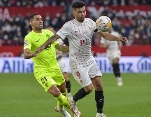 El mexicano Corona (#9) jugó en el Porto del 2015 al 2022 para posteriormente enrolarse con el Sevilla de España. AFP / ARCHIVO
