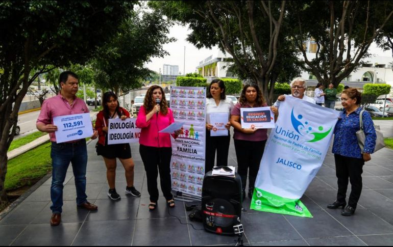 La Unión Nacional de Padres de Familia promovió un juicio de amparo contra la elaboración y distribución de los nuevos libros de texto gratuitos de la SEP por no cumplir con los requisitos que marca la ley. EL INFORMADOR / A. Navarro