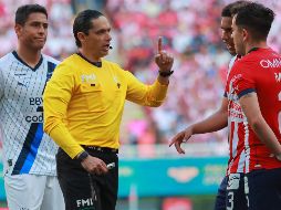 La polémica se hizo presente en el partido entre Chivas y Monterrey. IMAGO7/Archivo