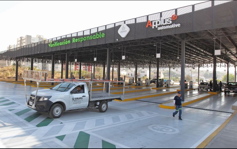 Cada dos meses, se incorporan más vehículos que podrían enfrentar multas si no completaron el procedimiento a tiempo. EL INFORMADOR / ARCHIVO