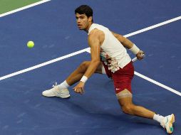 Carlos Alcaraz bromeó con que ahora la superficie dura es su favorita. EFE/C. Gunther