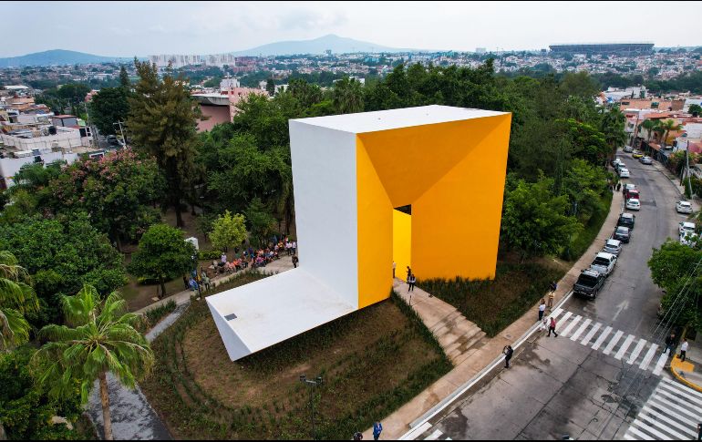 “La Gran Puerta”, también conocida popularmente como “Monumento Amarillo”, se ha vuelto un hito urbano para los habitantes de la colonia Jardines Alcalde y de otras zonas cercanas. EL INFORMADOR/A. Navarro