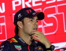 El piloto mexicano tuvo un arranque que dejó buen sabor de boca en los aficionados de la escudería de Red Bull con cuatro podios, dos triunfos y cinco top 5 en las primeras cinco carreras. AFP / ARCHIVO