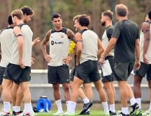 La salida de sus principales estrellas orilló al Futbol Club Barcelona a crear un plan de renovación dentro de su plantilla. AFP / ARCHIVO