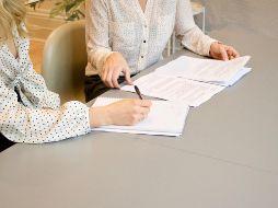 El contrato de prueba permite a los trabajadores y al empleador determinar si la relación laboral funcionará, pero independientemente de que sea tiempo determinado, el trabajador tiene derechos que deben cumplirse. Unsplash.