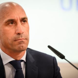 FIFA suspende por tres años a Luis Rubiales tras beso forzado a Jenni Hermoso