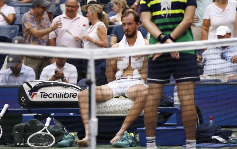 El ruso Daniil Medvedev vivió ayer miércoles el día más cálido en lo que va del US Open 2023. AFP / K. Betancur