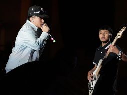 Cuando la banda salió al escenario, se escucharon aplausos, pero también abucheos por parte de aquellos que se sintieron ofendidos por sus palabras anteriores. SUN / C. Mejía