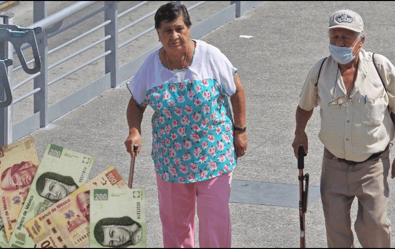 El aguinaldo para los pensionados del IMSS llegará unos mes antes de que finalice el 2023. EL INFORMADOR/ ARCHIVO.