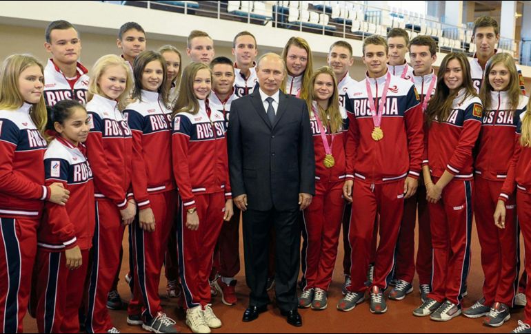 Putin también criticó el comercialismo del deporte y advirtió que los movimientos alternos a las instituciones actuales serán 