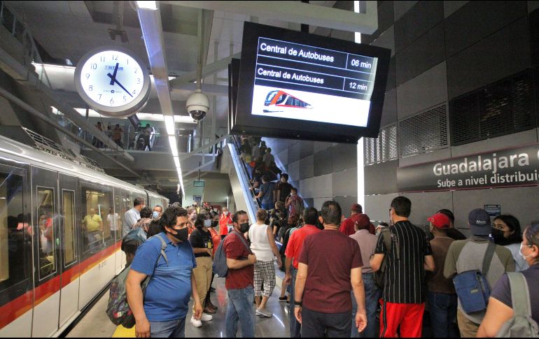 Este 16 de septiembre, festivo oficial el transporte público operará de manera ordinaria, según informaron las autoridades. EL INFORMADOR/ ARCHIVO.