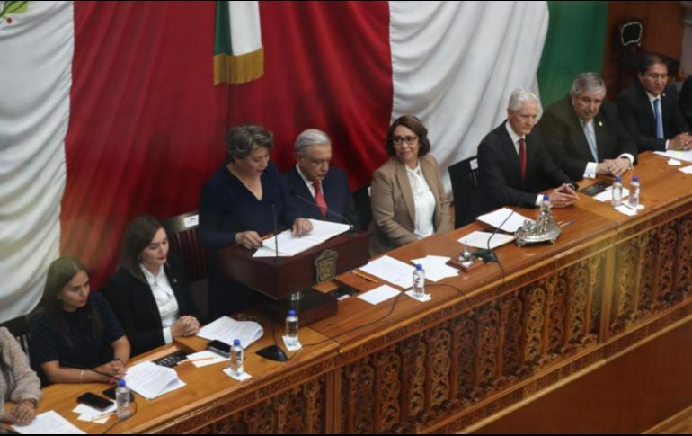 Delfina Gómez se presentó ante el Congreso del Estado de México para rendir protesta. SUN