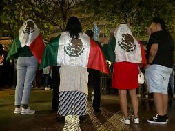 La Bandera, junto al Escudo Nacional y el Himno Mexicano están protegidos por la ley y no pueden ser alterados o modificados según los propios términos legales.  EFE / A. Báez