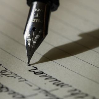 "A puño y letra", el modo más económico para  tramitar el testamento