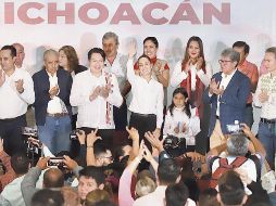 Claudia Sheinbaum se reunió ayer con morelianos en el inicio de su gira nacional. EL UNIVERSAL