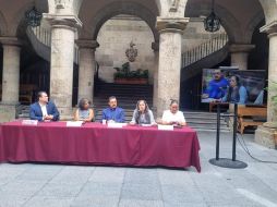 La regidora de Morena, Candelaria Ochoa, aseguró que la palabra del exalcalde Alfonso Petersen, quien cedió en comodato el espacio en el 2009, se debe respetar y no tienen que ser retirados del lugar. EL INFORMADOR / J. Velazco