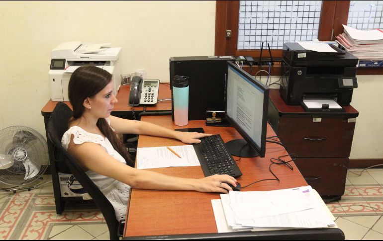 Si estás buscando trabajo, pero no encuentras nada, date una vuelta por el portal del Gobierno de Jalisco, ahí encontrarás ofertas seguras que se adapten a tus necesidades. EL INFORMADOR/ ARCHIVO.