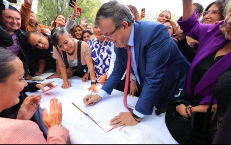 Ebrard sostuvo que estará en las boletas de los comicios de junio de 2024. ESPECIAL/@m_ebrard