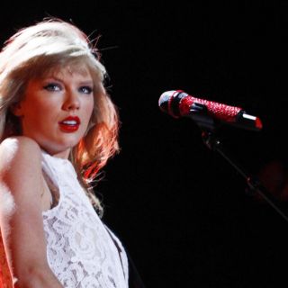¿Ya lo intentaste? Mira qué pasa si buscas Taylor Swift en Google