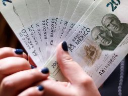 De ser aprobada, los trabajadores del sector privado podrían recibir un aguinaldo doble si cumplen con ciertos requisitos. EL INFORMADOR/ ARCHIVO.